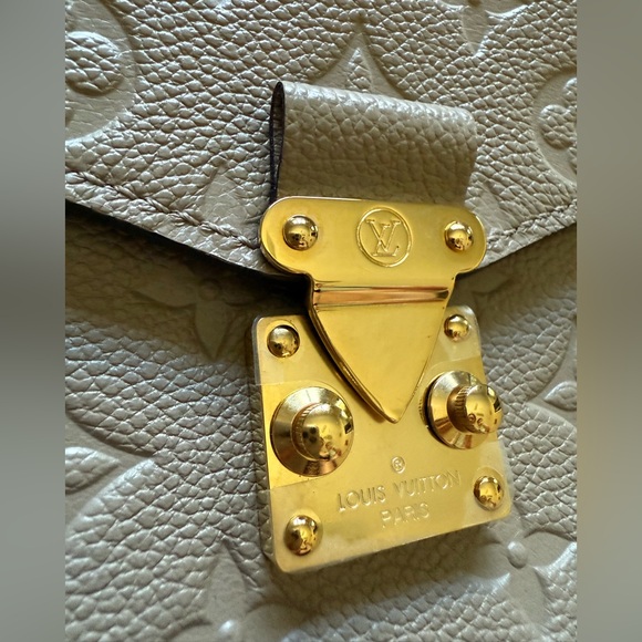 Louis Vuitton Empreinte Pochette Metis Beige - Picture 10 of 15